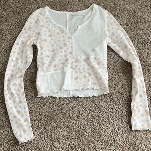 American Eagle Long Sleeve Floral Crop Shirt